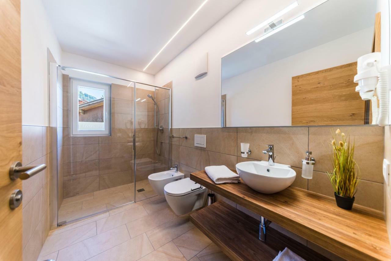 Apartments Mezdi Santa Cristina Val Gardena ภายนอก รูปภาพ